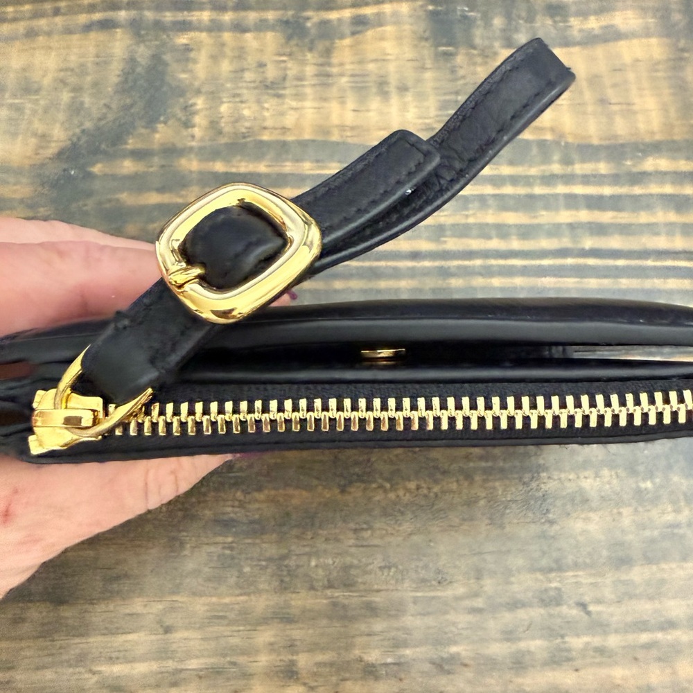 Madewell Black Leather Wallet - Picture 5 of 6